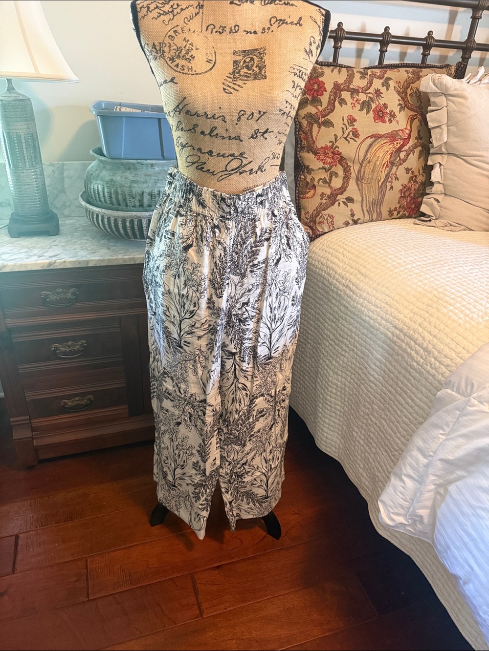 Tahari Black and White Wide Leg Pants with Botanical Print